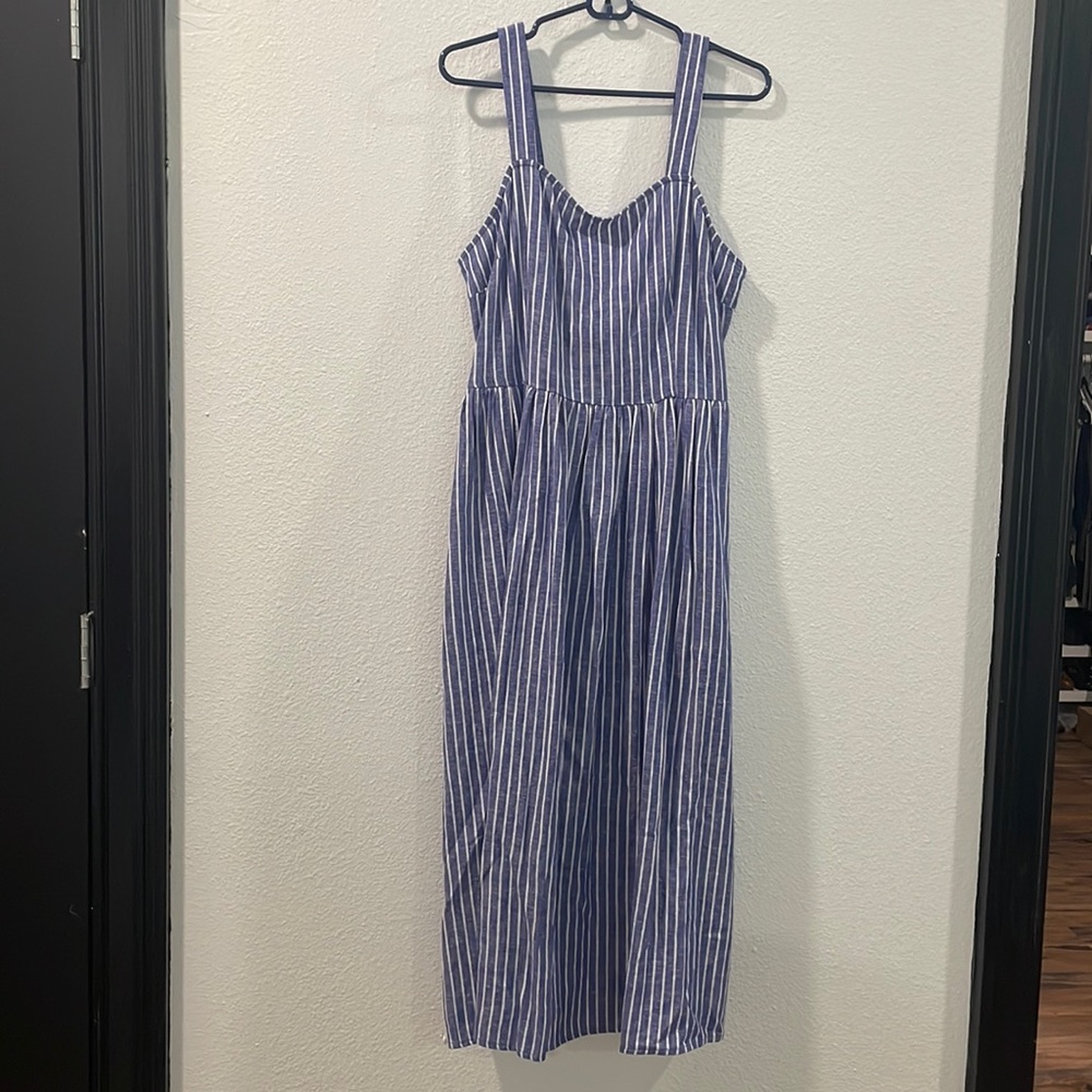 Who What Wear Summer dress with pockets and open back